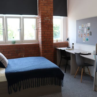 Silver Studio - Image 1